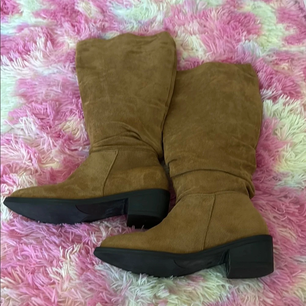 Tan Suede Over the Knee Boots with Streamlined Silhouette‎